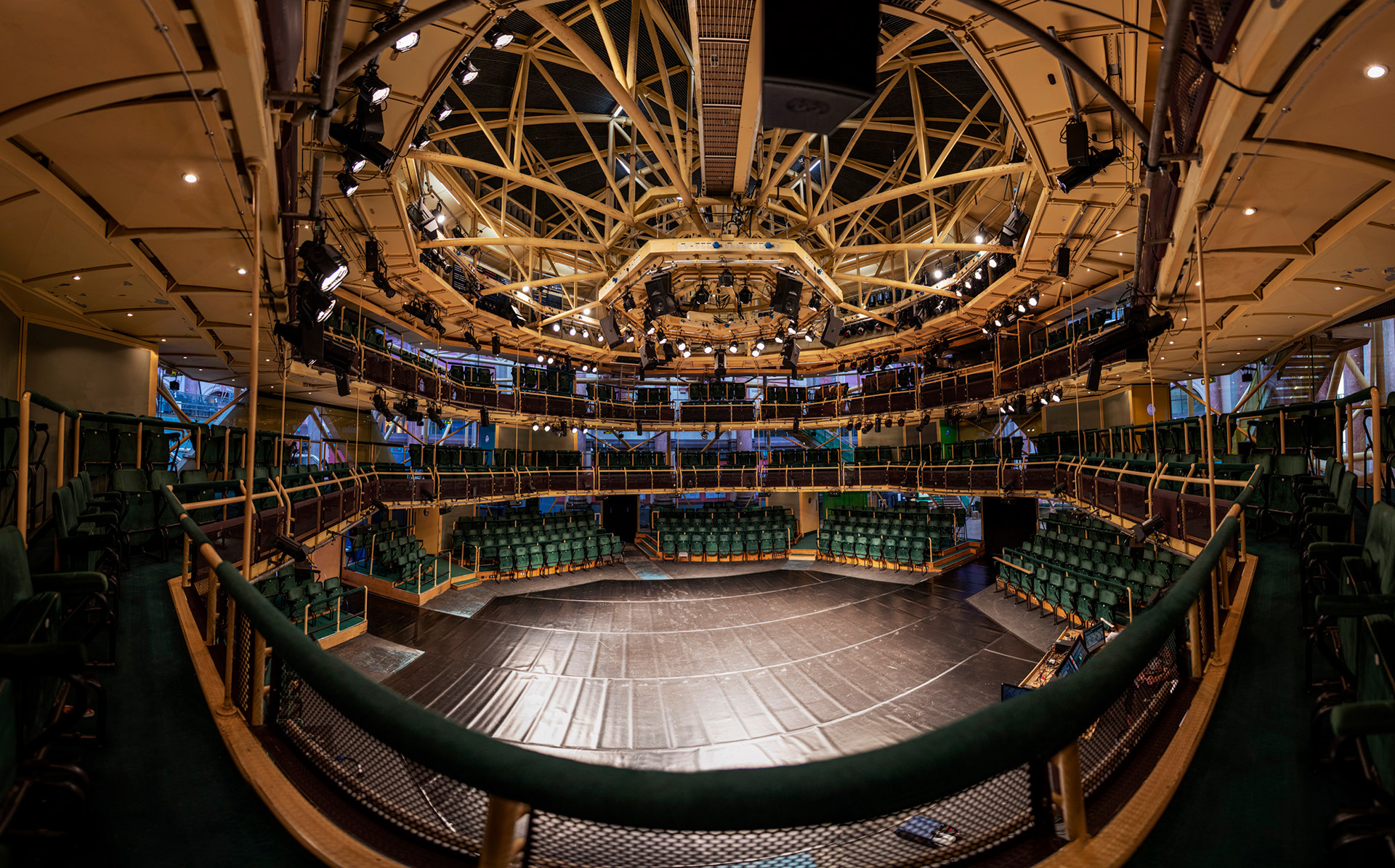 Hires Royal Exchange Theatre